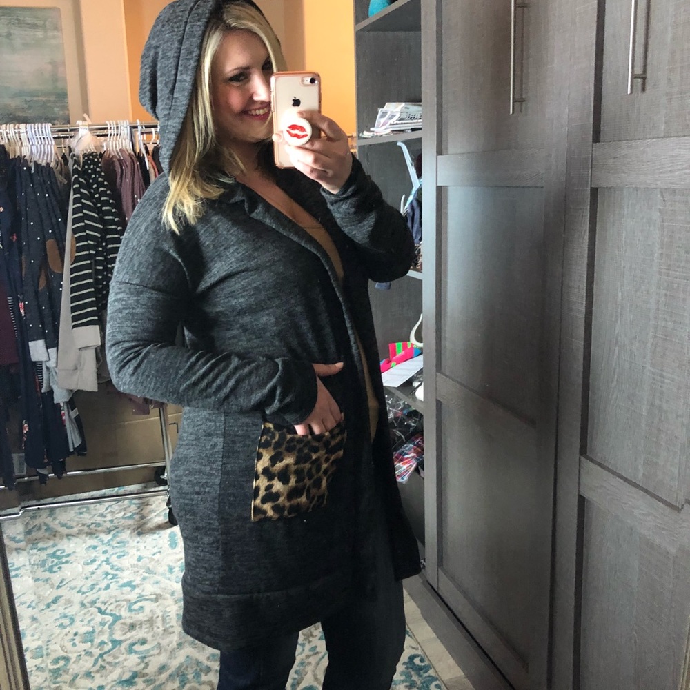 Low Stock! S-M Charcoal hoodie w/ leopard pockets - Picture 4 of 5